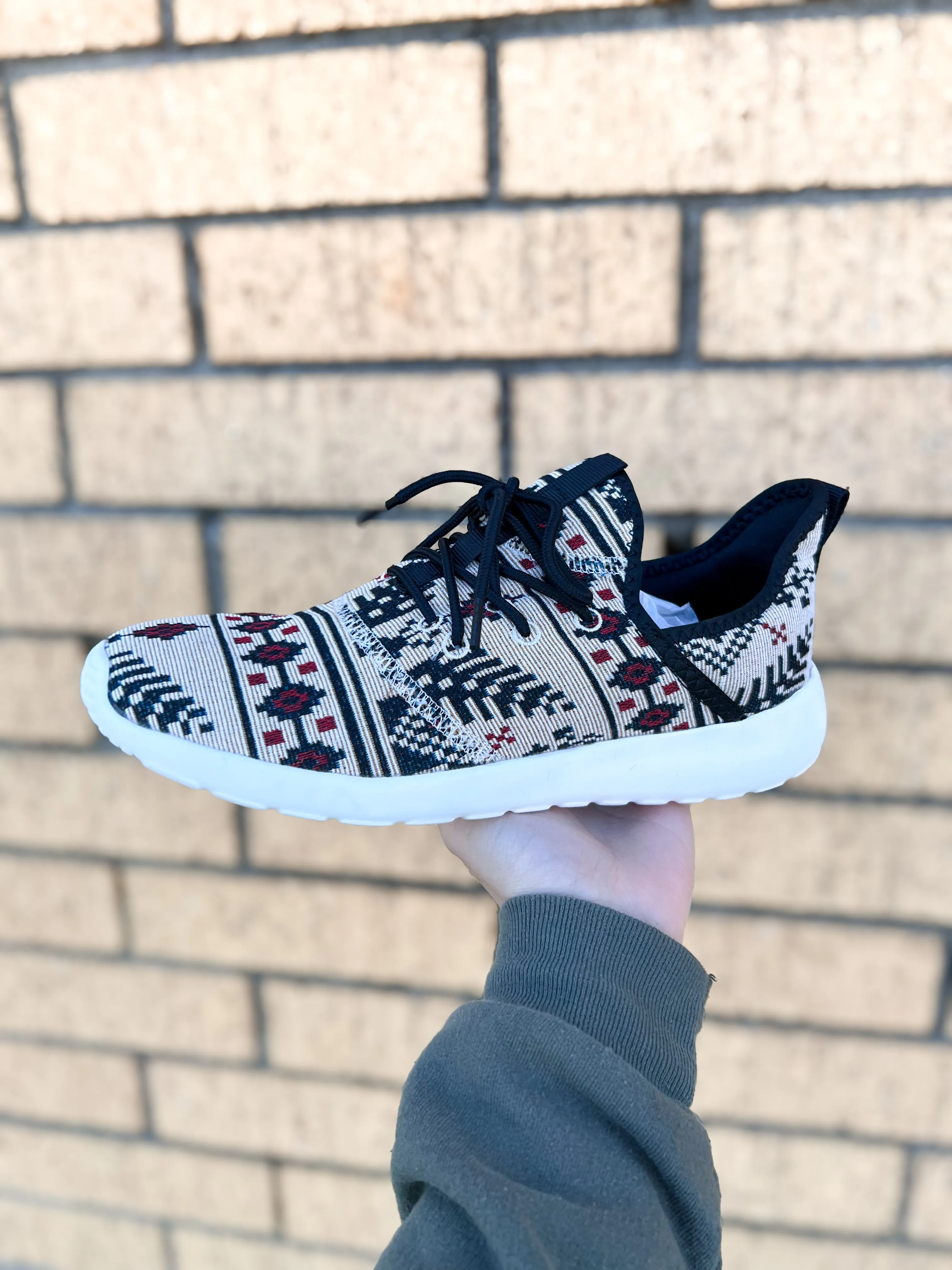 Lupe Aztec Very G Sneakers