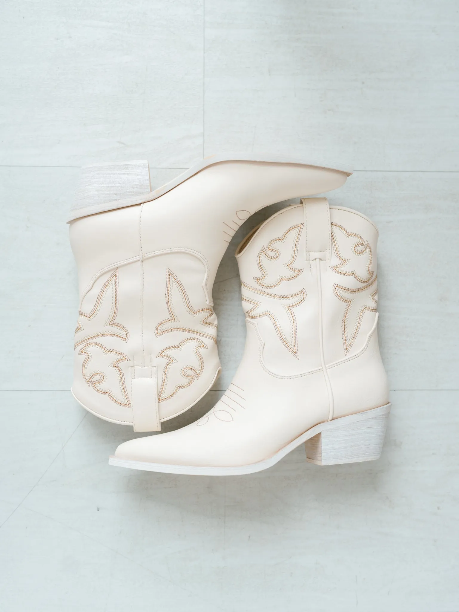 Mi.iM: Claire Boot - Off White