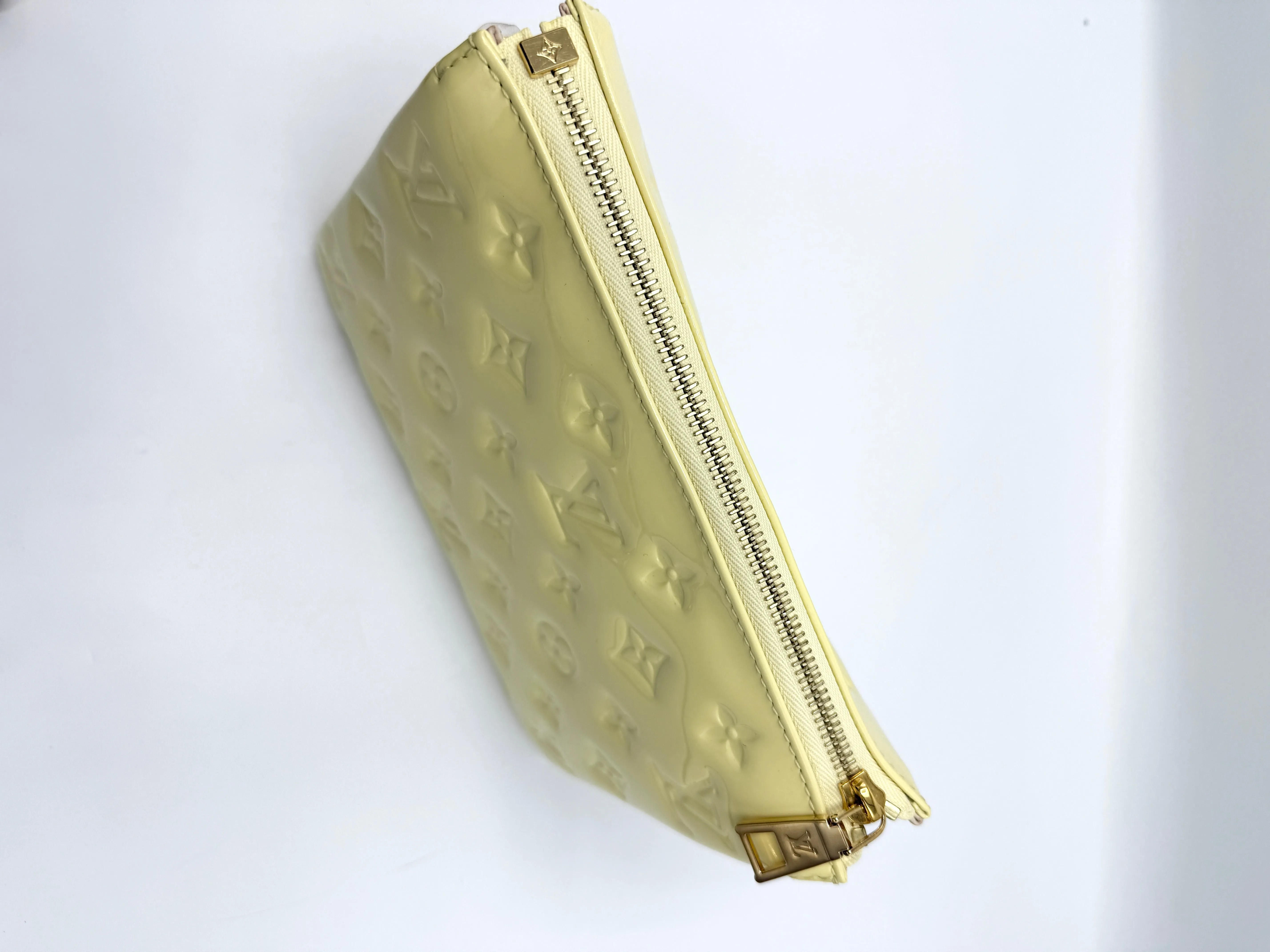 Pastel Yellow Patent Coussin